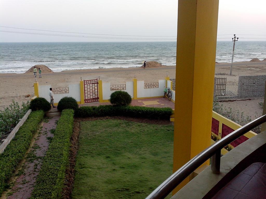 Hotel Golden Dust Puri Esterno foto