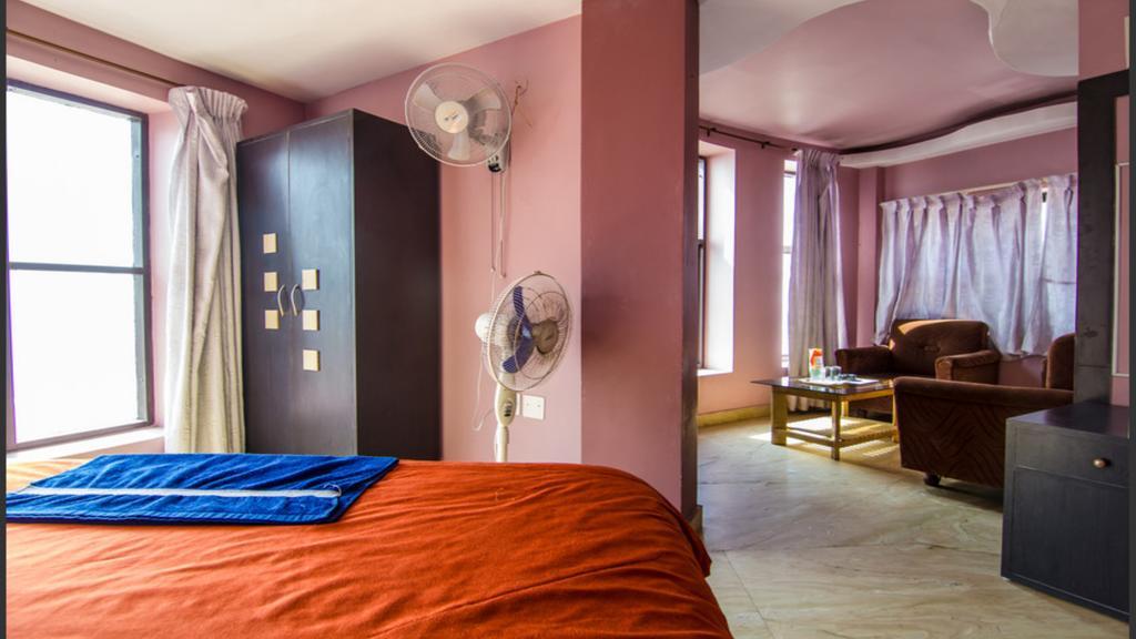 Hotel Golden Dust Puri Esterno foto